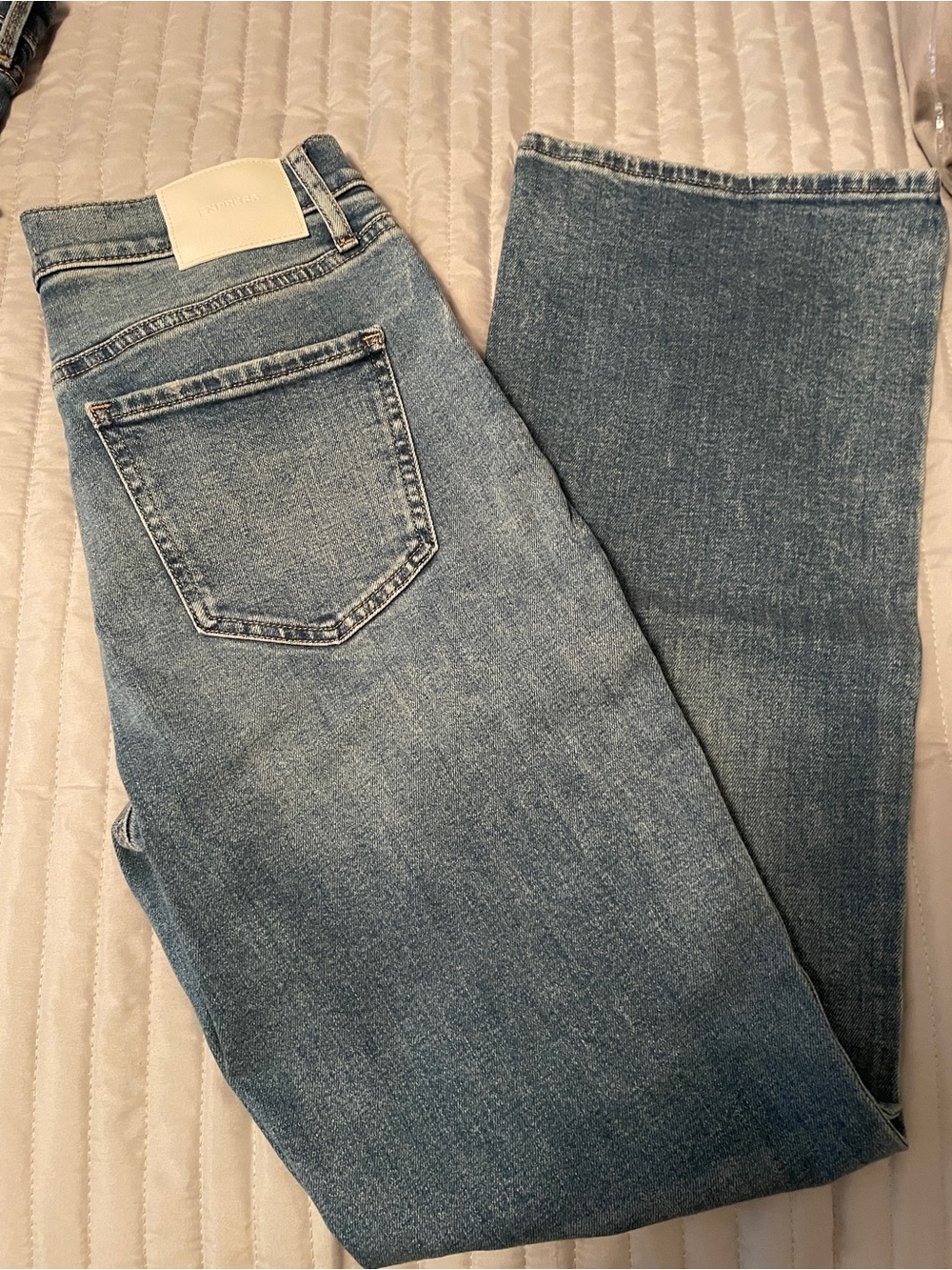 Express Light Blue Denim Jeans with Contrast Stitching